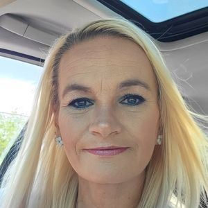 Meet your Posher, Charnee